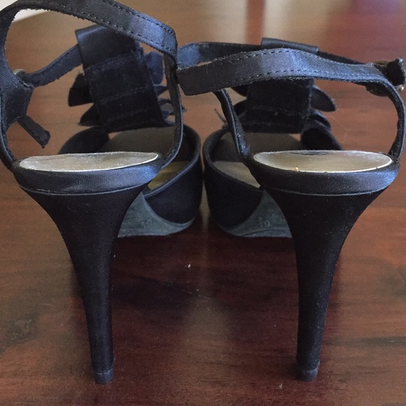5.5 Black Satin ruffle shoe. Never worn! - Picture 3 of 4
